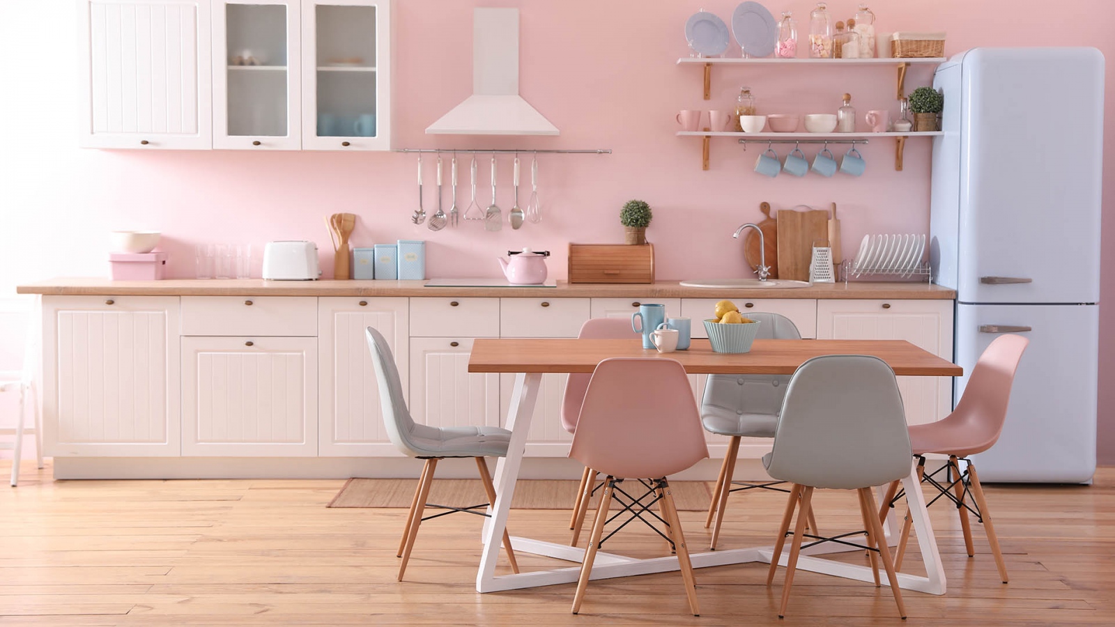 Bring color into your kitchen!